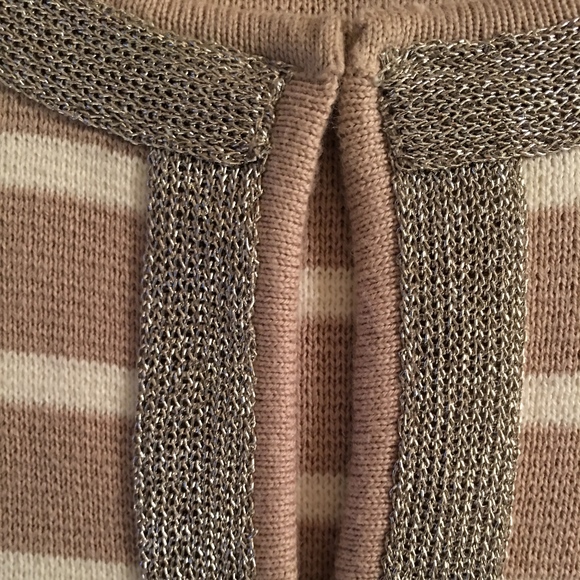 Chic Taupe and Cream Sweater Jacket with Metallic Trim - Picture 2 of 4